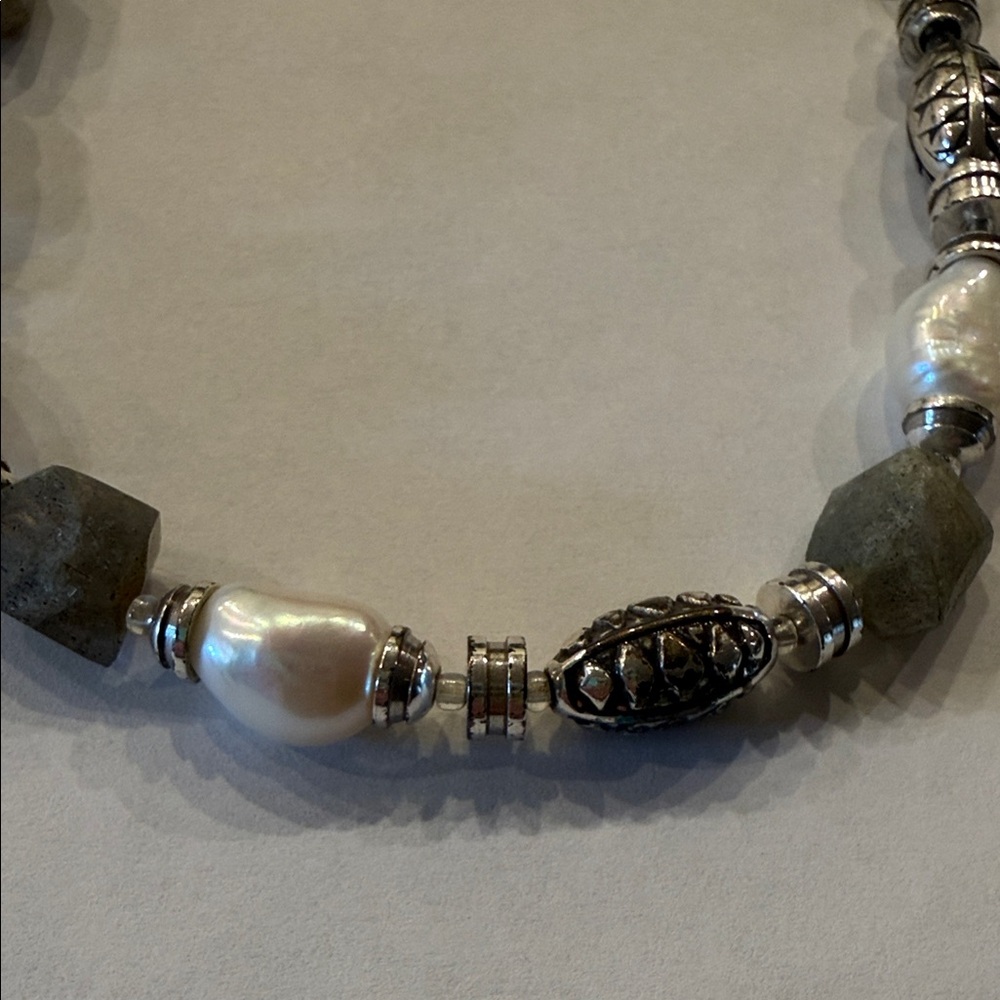 Brighton Pearl and Olive Bead Bracelet with Silver Accents - Picture 3 of 4